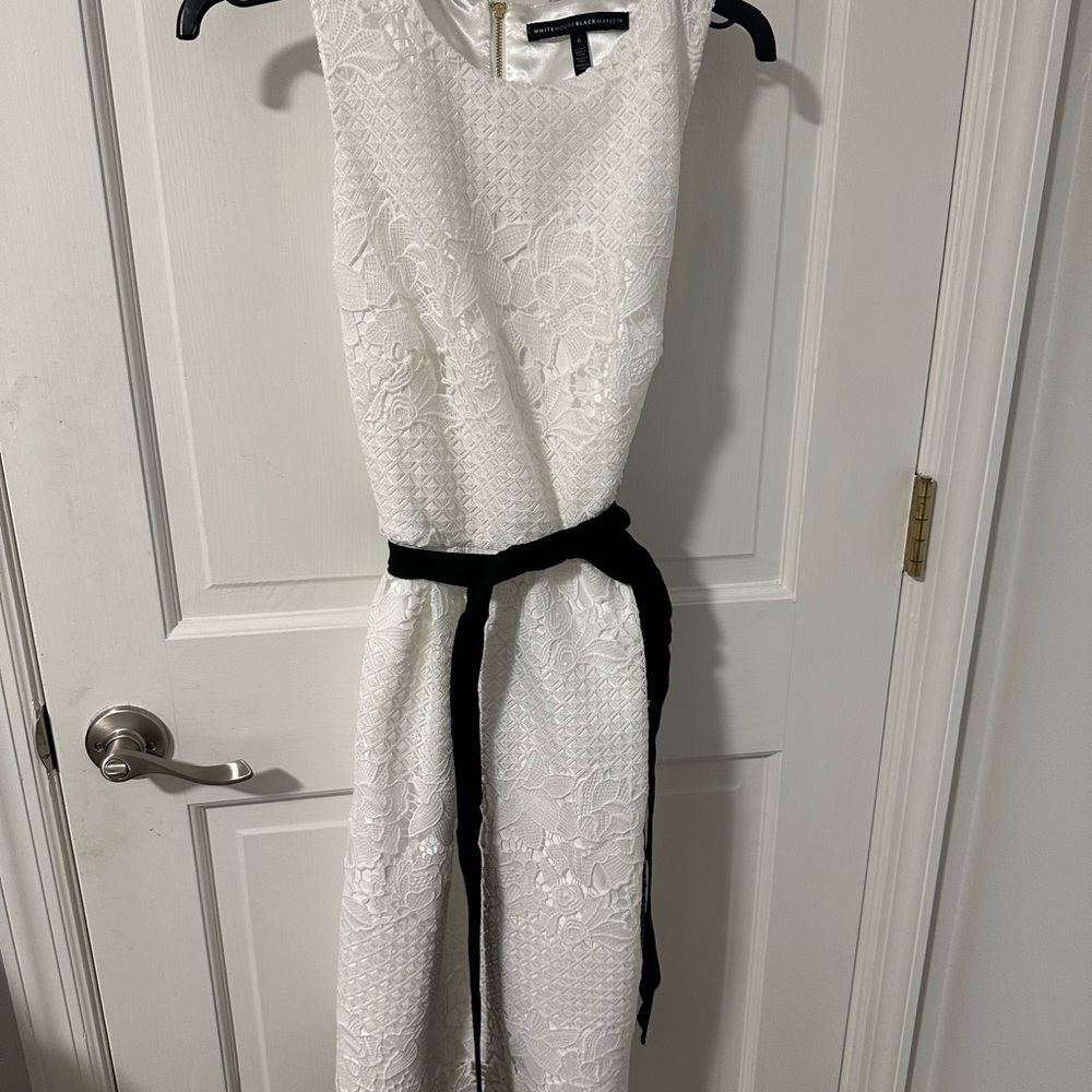 White House Black Market White Textured Lace Dress with Gold Zipper